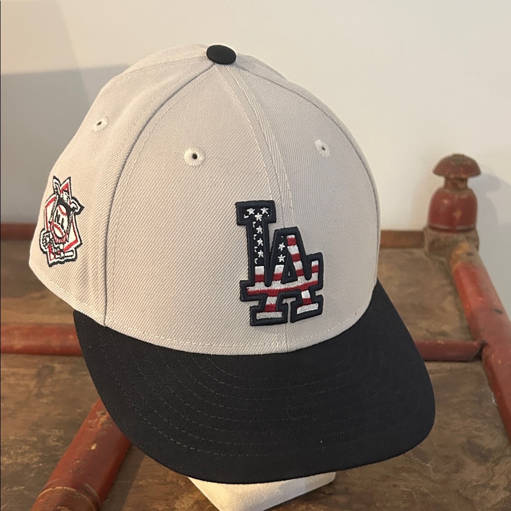 LA Dodgers  Flag Logo Hat
